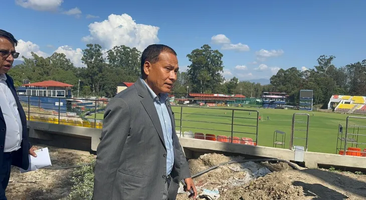 कुलमानले गरे टियू क्रिकेट मैदानको अनुगमन, चाँडो काम सक्न निर्देशन