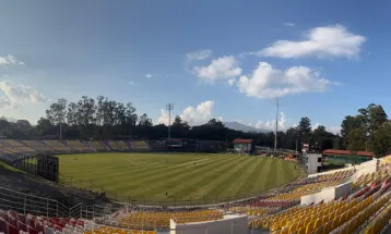 कीर्तिपुर क्रिकेट मैदानका फ्लडलाइटका ६ वटै टावर ठड्याइयो