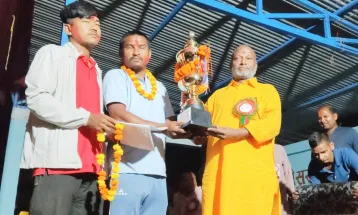प्रोग्रेसिभ युवा क्लब सप्तकोशीलाई प्रथम पचशिल्ड फुटबलको उपाधि