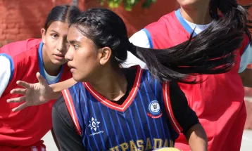 राराहिल सेमिफाइनलमा