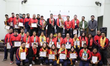 पावरलिफ्टिङका खेलाडीहरु सम्मानित