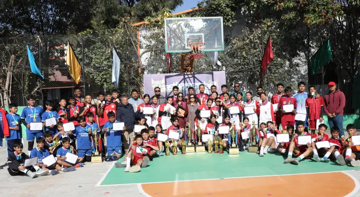 काष्ठमण्डप कपमा ५ टिम च्याम्पियन