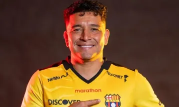 इक्वेडरका राष्ट्रिय टोलीका पूर्व खेलाडी मारियो पिनिडाको गोली प्रहारबाट हत्या