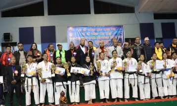 सनी, अनिशा र सपना च्याम्पियन