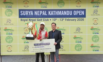 भुवनलाई सूर्य नेपाल काठमाडौं ओपनको उपाधि