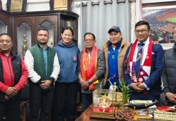 नेपाल कराते महासंघ द्वारा तमु धि युके सम्मानित