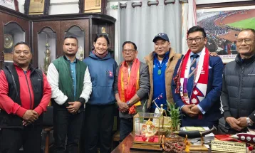 नेपाल कराते महासंघ द्वारा तमु धि युके सम्मानित