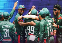 दोस्रो ओडिआई: न्युजिल्याण्ड १९८ रनमा समेटियो, बंगलादेशलाई १९९ रनको लक्ष्य