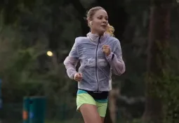 आइरनम्यान टेक्सासका क्रममा दुखद घटना: ब्राजिलकी एथलिट मारा फ्लाभिया अराउजोको डुबेर मृत्यु