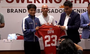 नेपाली महिला फुटबल टोलीका तीन खेलाडी एसटीसी राइड र एसटीसी इनर्जीका ब्रान्ड एम्बासडर नियुक्त